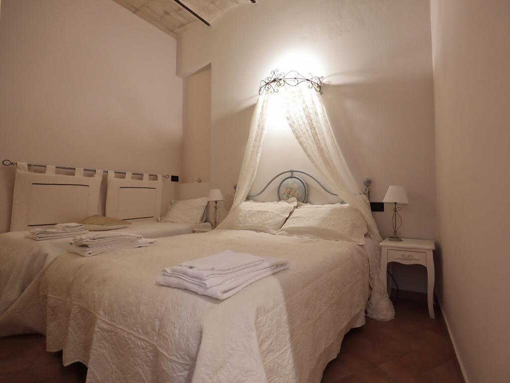 ホテル Residenza Raffaello フォリーニョ エクステリア 写真